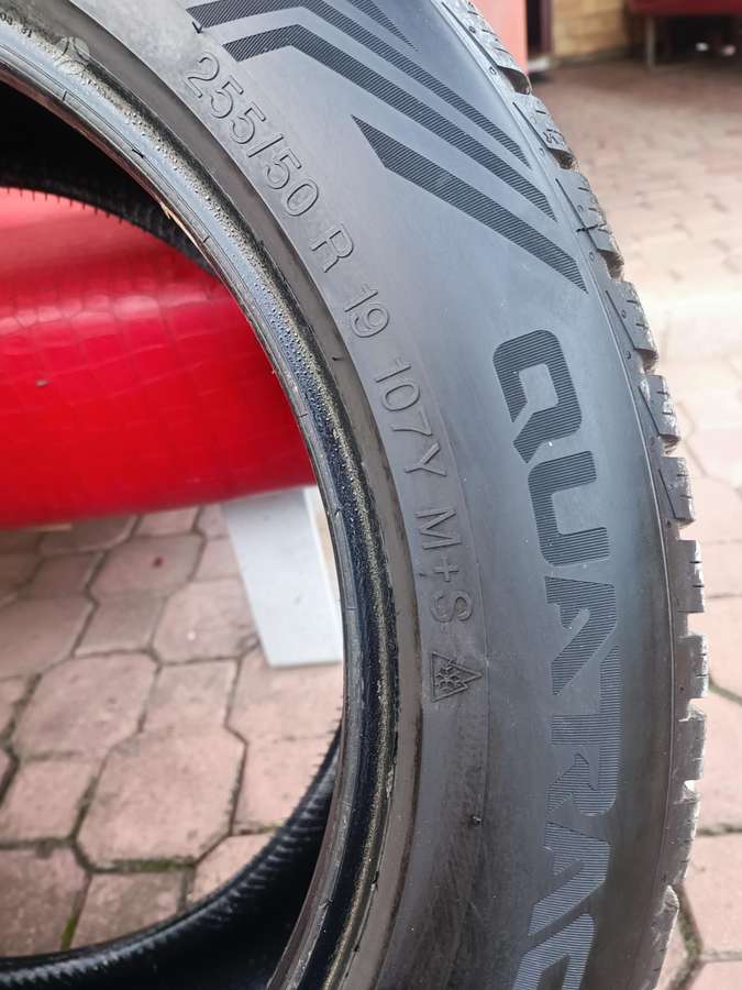Vredestein, žieminės 255/50 R19