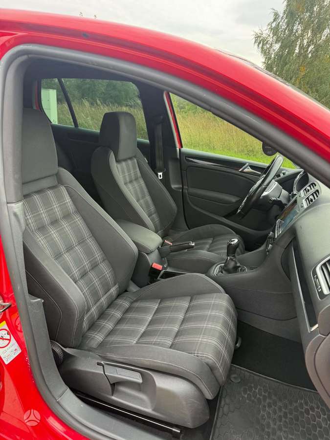 Volkswagen Golf, 2.0 l., hatchback