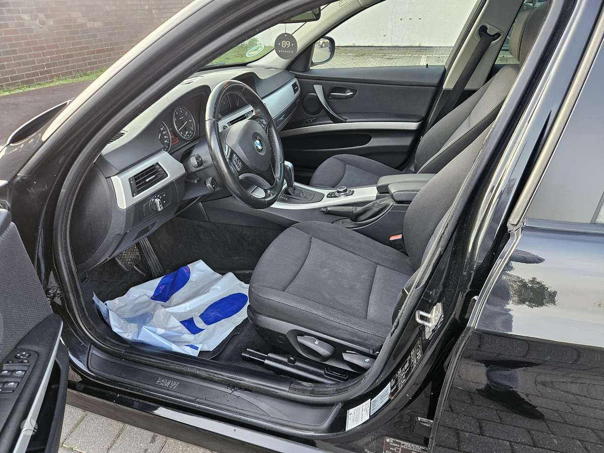BMW 320, 2.0 l., wagon