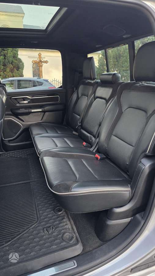 Dodge Ram, 5.7 l., Внедорожник / Кроссовер
