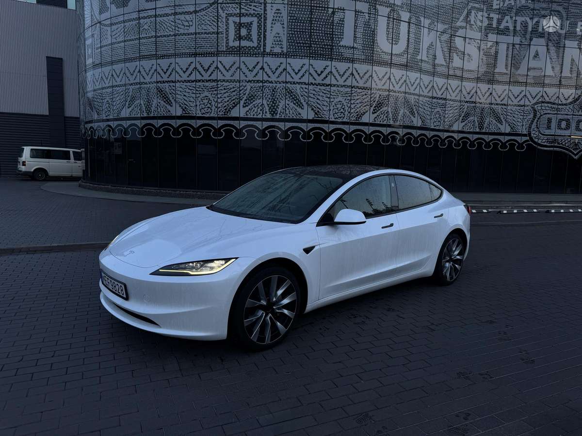 Tesla Model 3, 60 kWh, sedanas