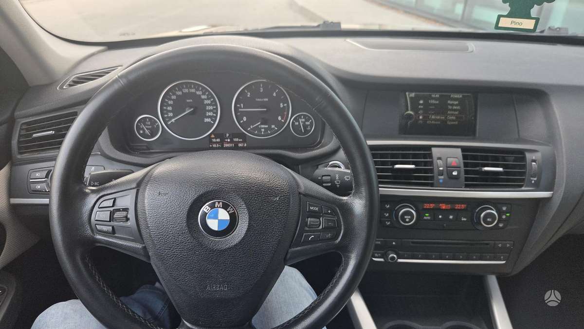 BMW X3, 2.0 l., off-road / crossover