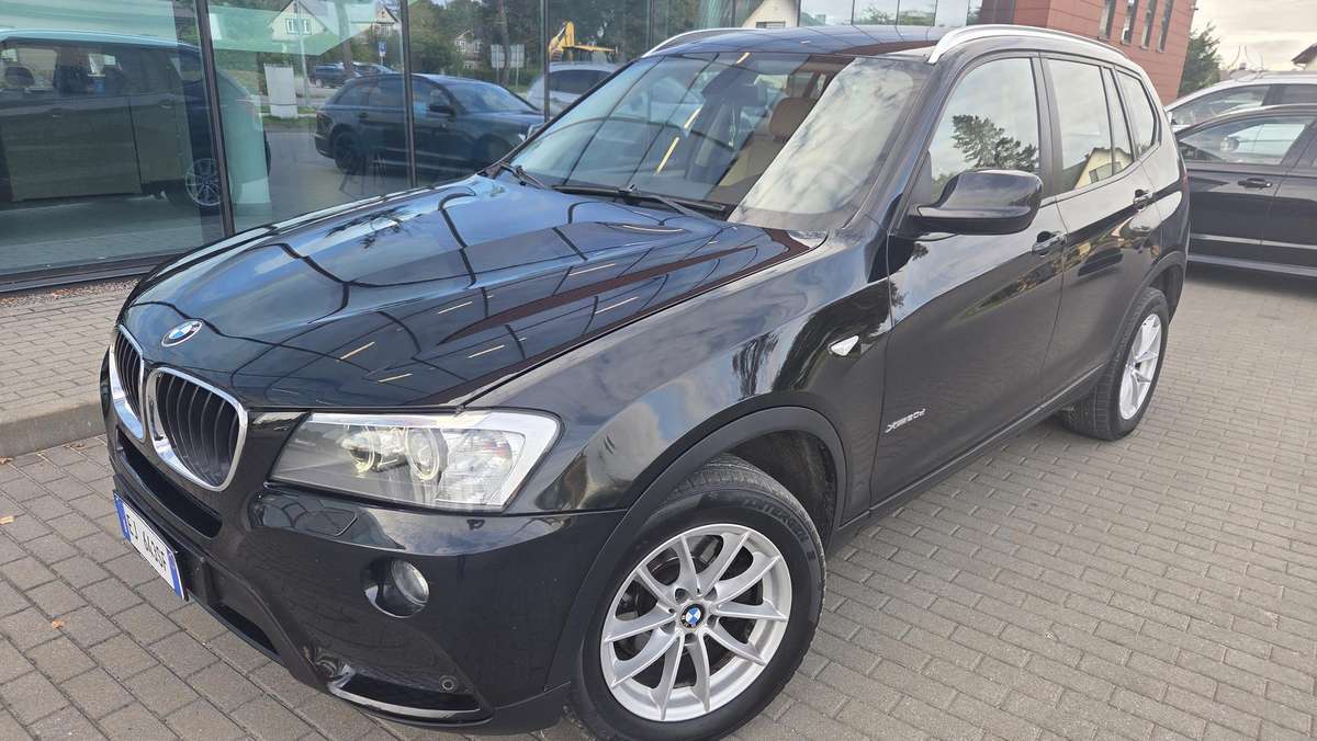 BMW X3, 2.0 l., off-road / crossover