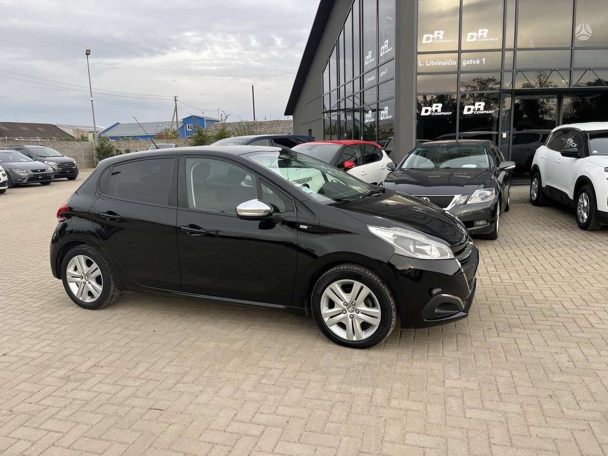 Peugeot 208, 1.2 l., Хэтчбек