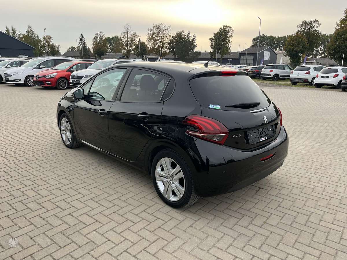 Peugeot 208, 1.2 l., Хэтчбек