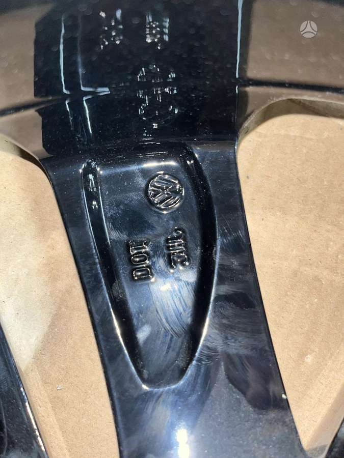 Volkswagen, light alloy, R17