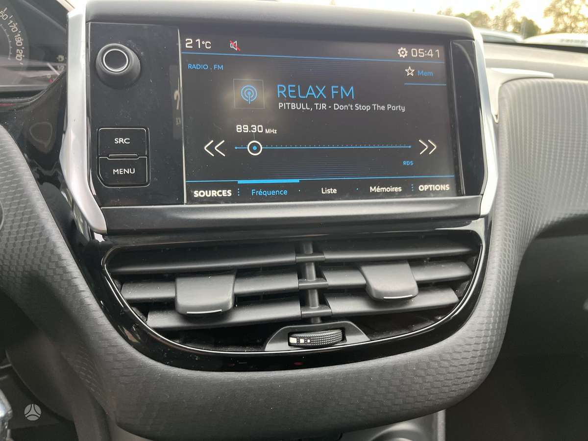 Peugeot 208, 1.2 l., Хэтчбек