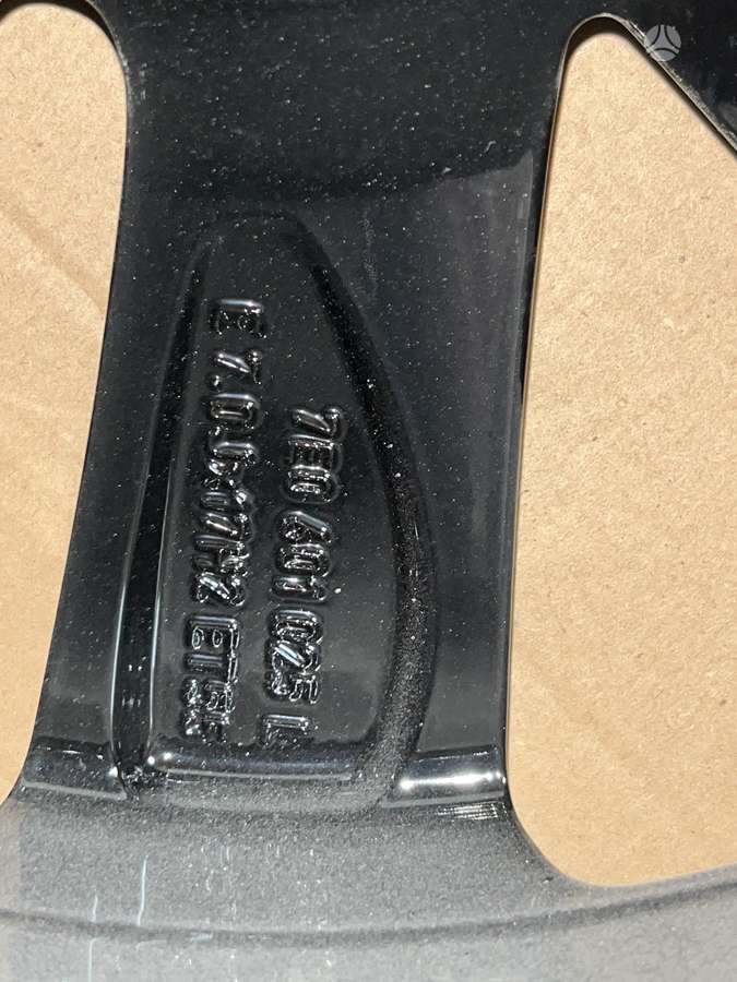 Volkswagen, light alloy, R17