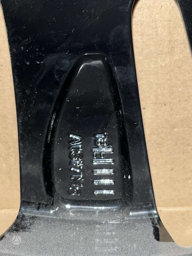 Volkswagen, light alloy, R17
