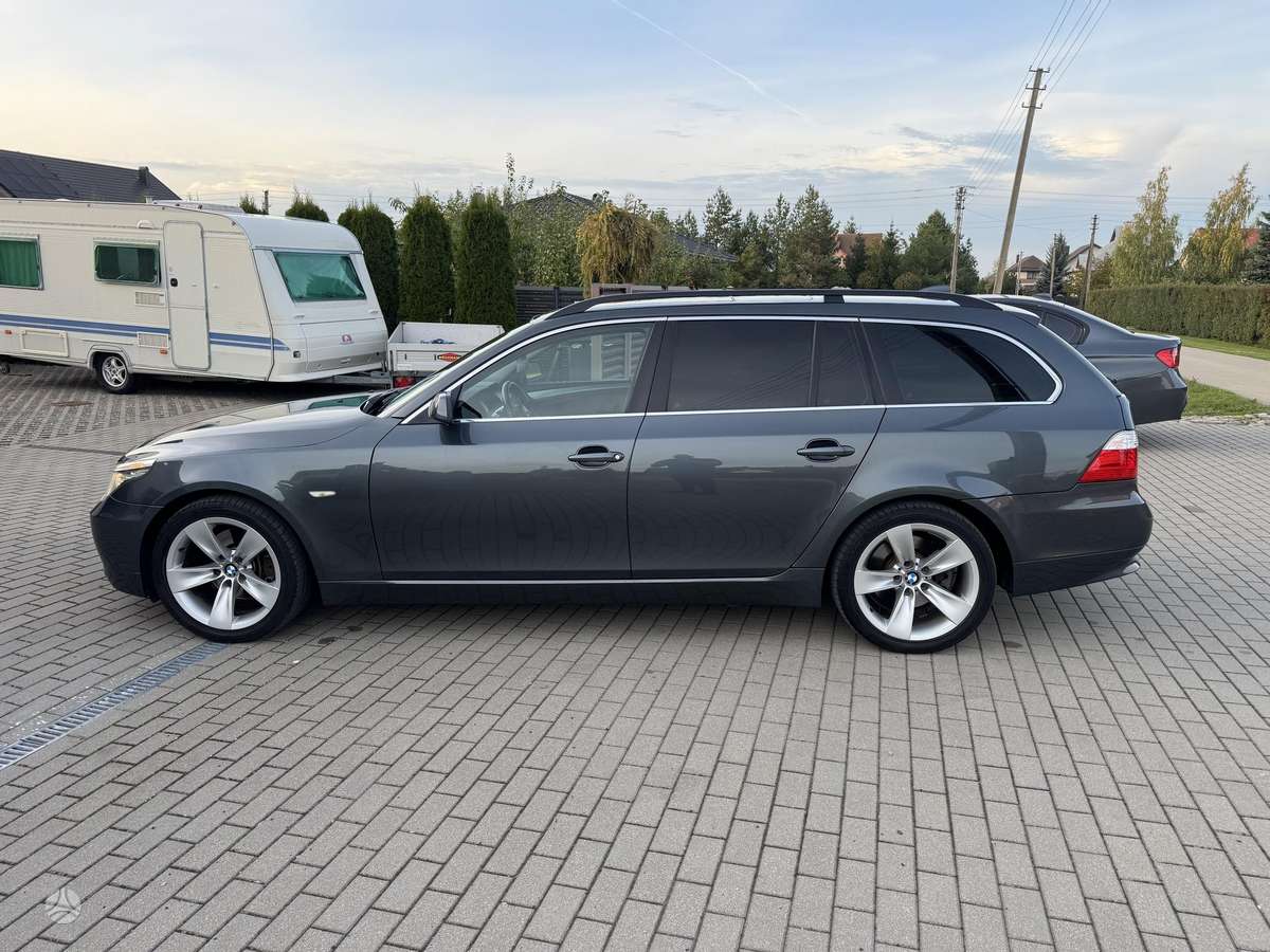 BMW 520, 2.0 l., wagon