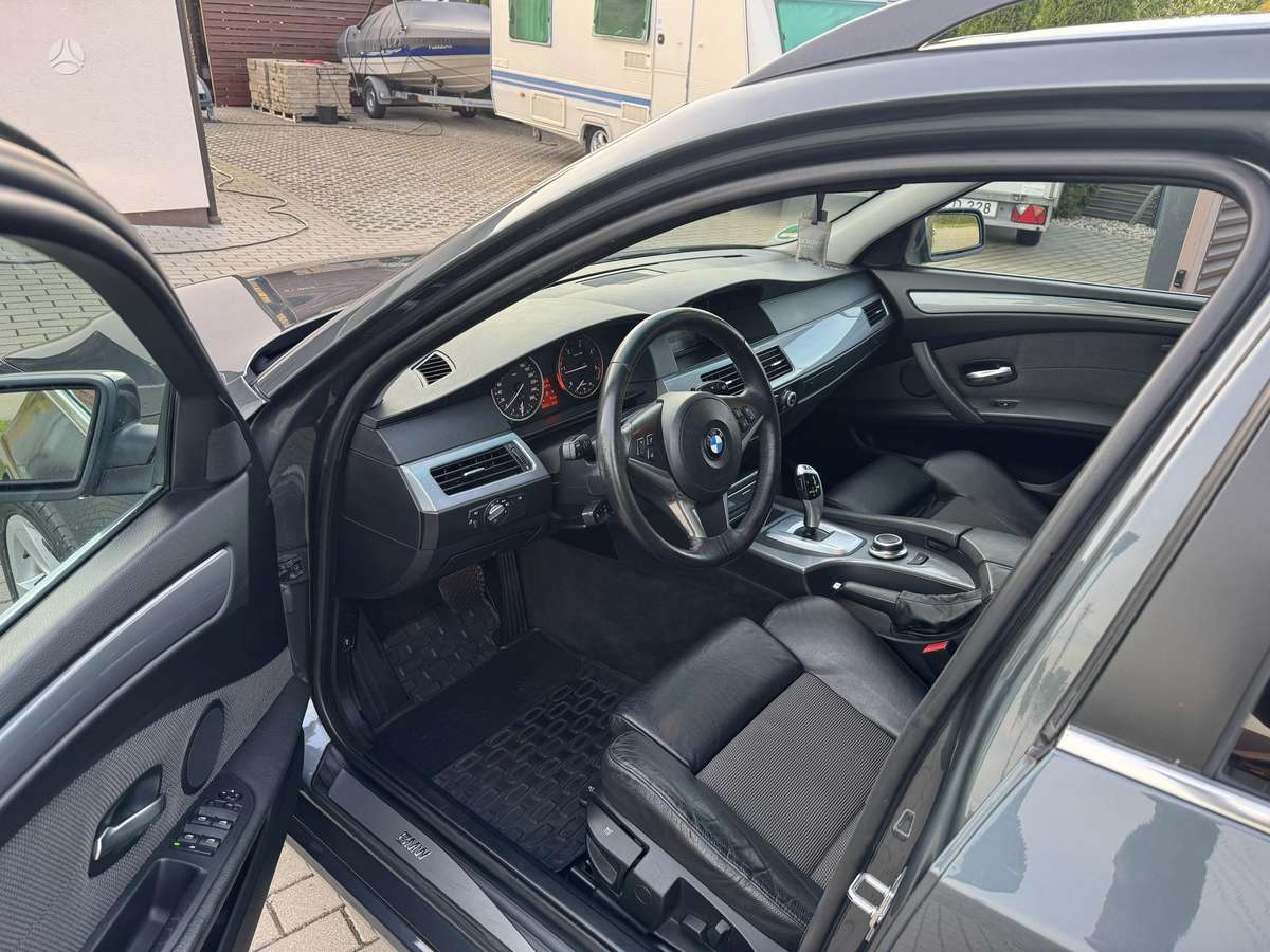 BMW 520, 2.0 l., wagon