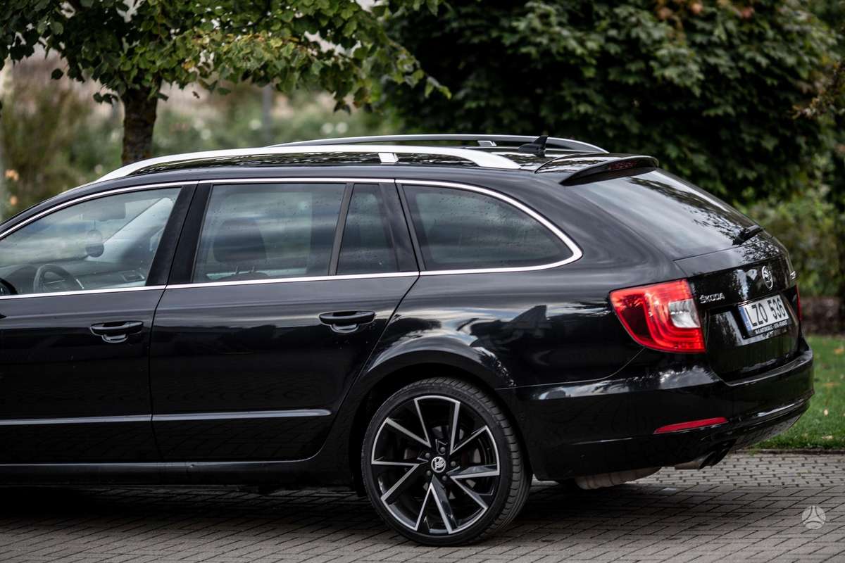 Skoda Superb, 2.0 l., wagon