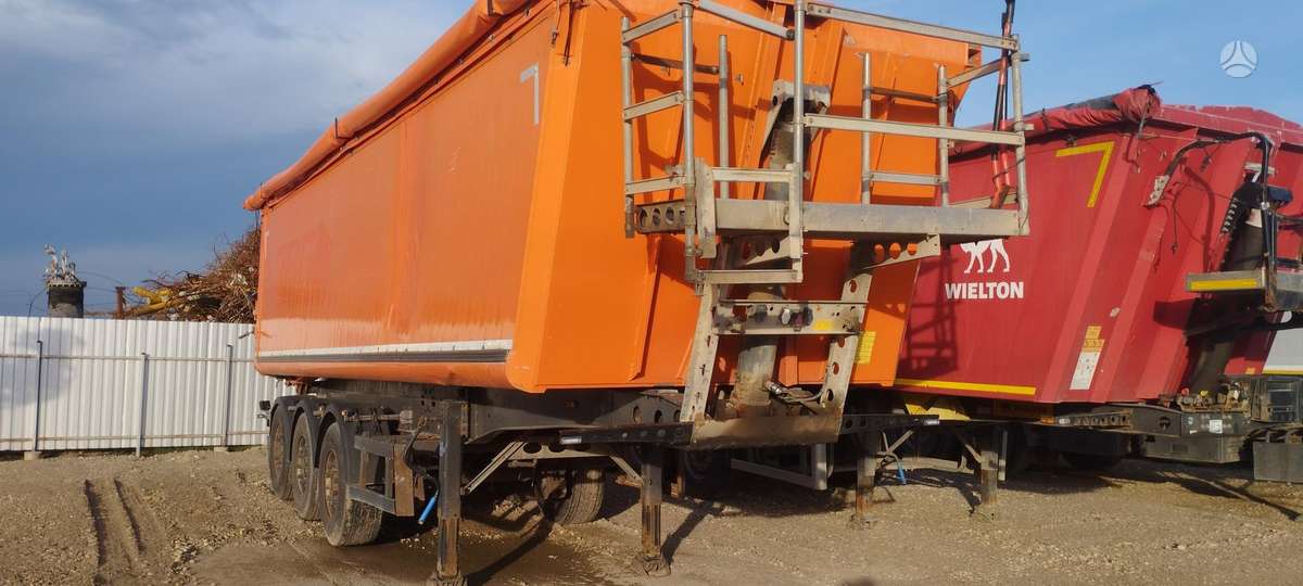 Schmitz 40.5 kub, cits