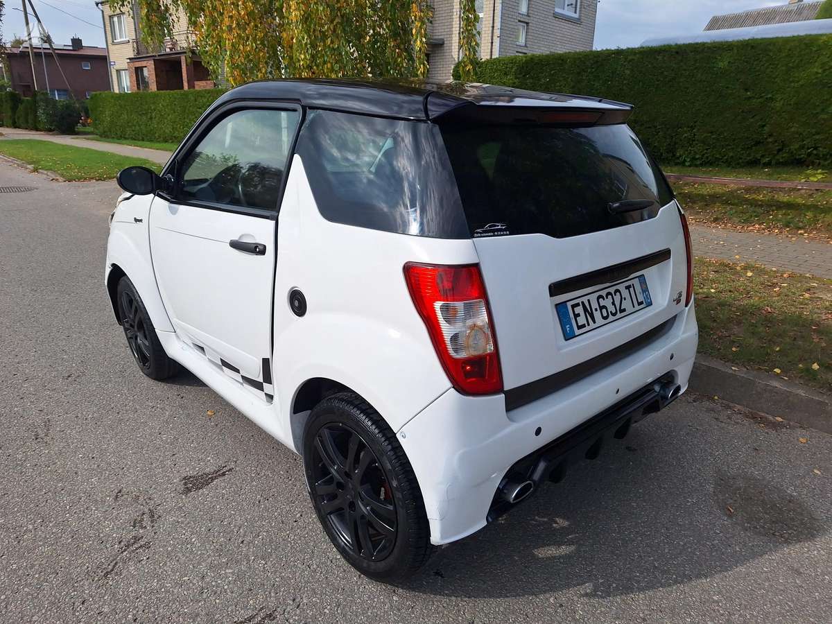 Ligier JS50, hečbekas