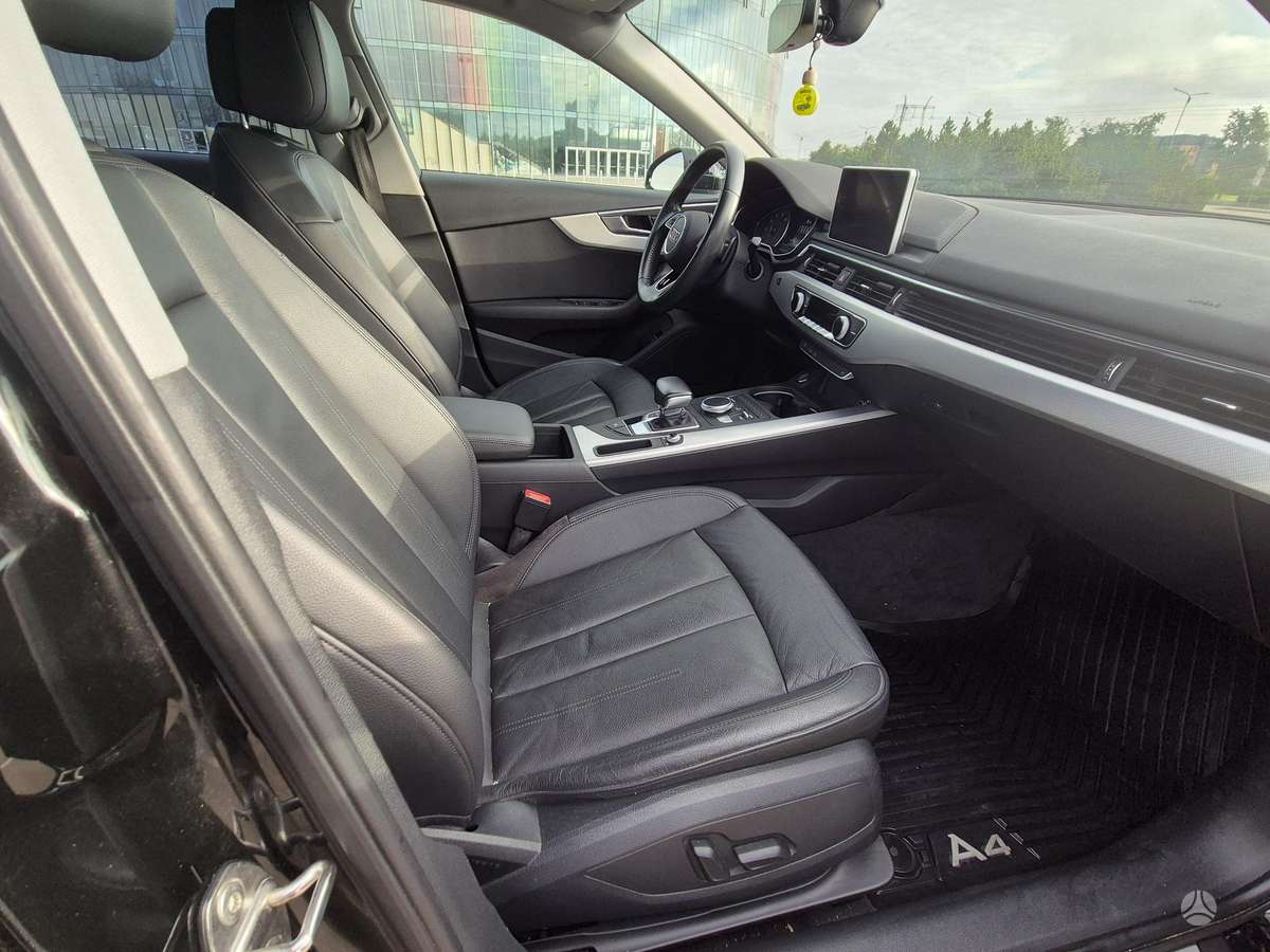 Audi A4, 2.0 l., saloon / sedan