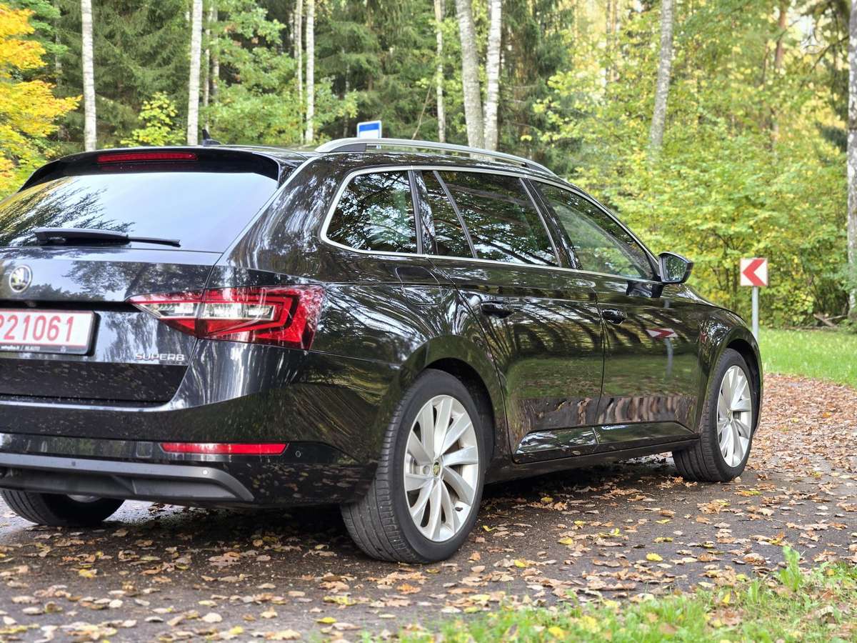 Skoda Superb, 2.0 l., wagon