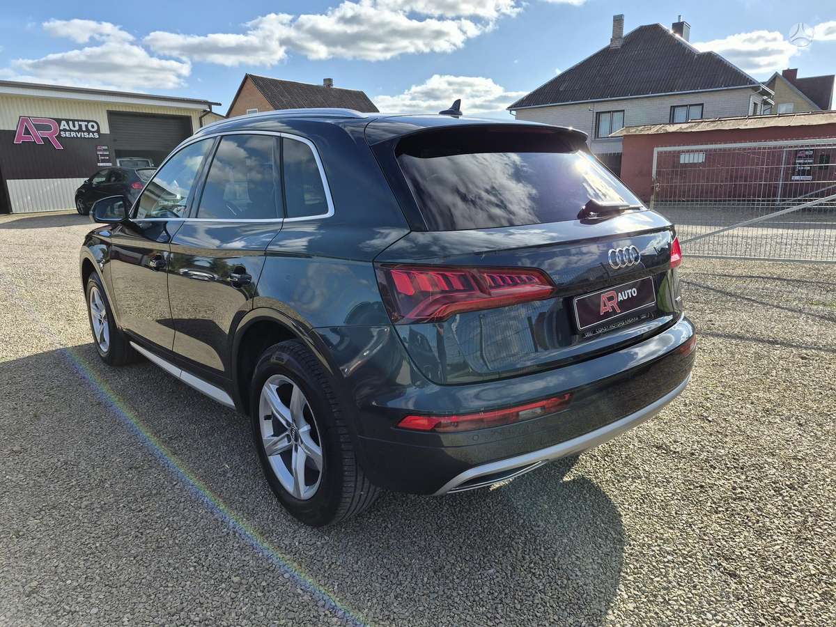 Audi Q5, 2.0 l., Внедорожник / Кроссовер