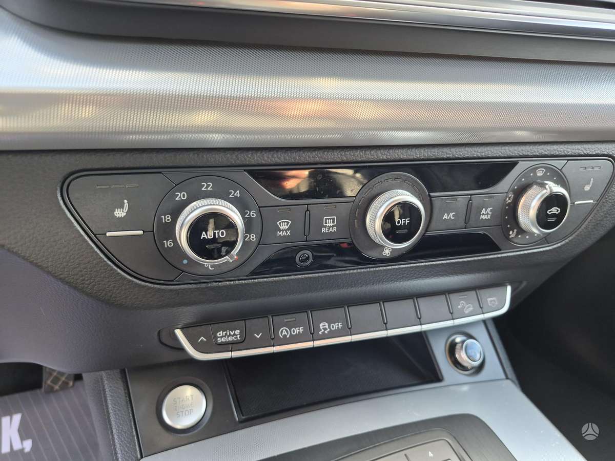Audi Q5, 2.0 l., Внедорожник / Кроссовер