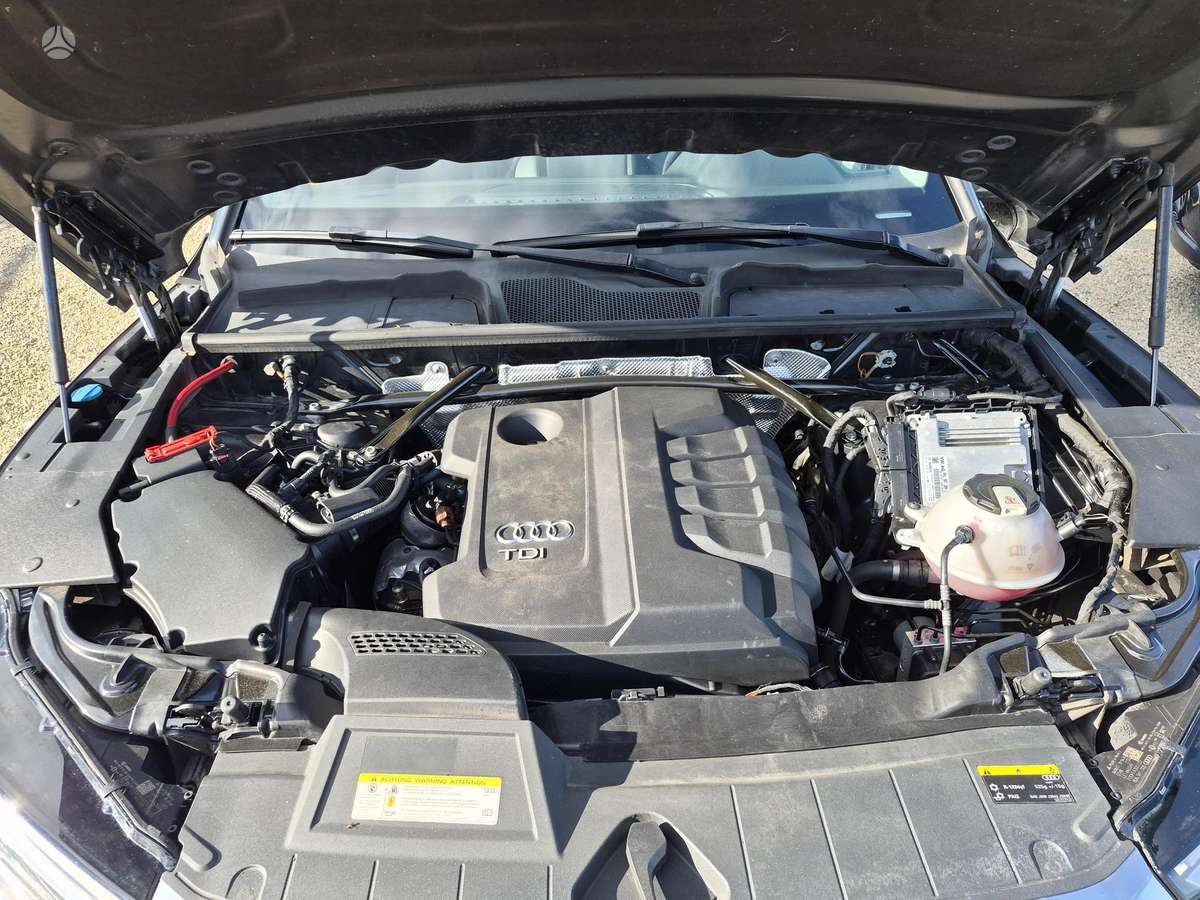 Audi Q5, 2.0 l., Внедорожник / Кроссовер