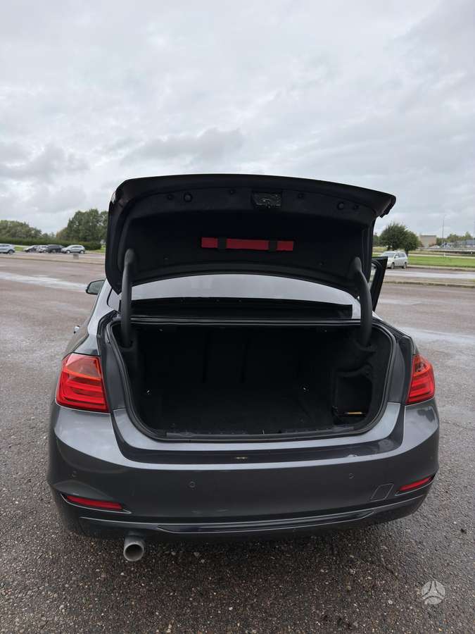 BMW 320, 2.0 l., Седан