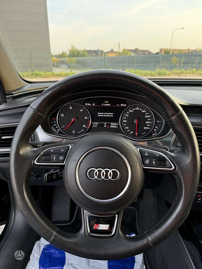 Audi A6, 3.0 l., Седан