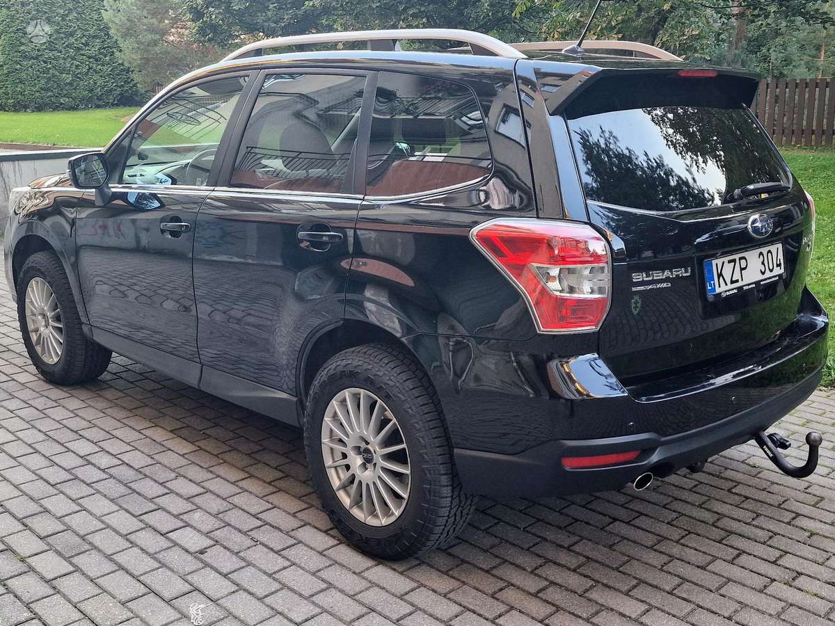 Subaru Forester, 2.0 l., Внедорожник / Кроссовер