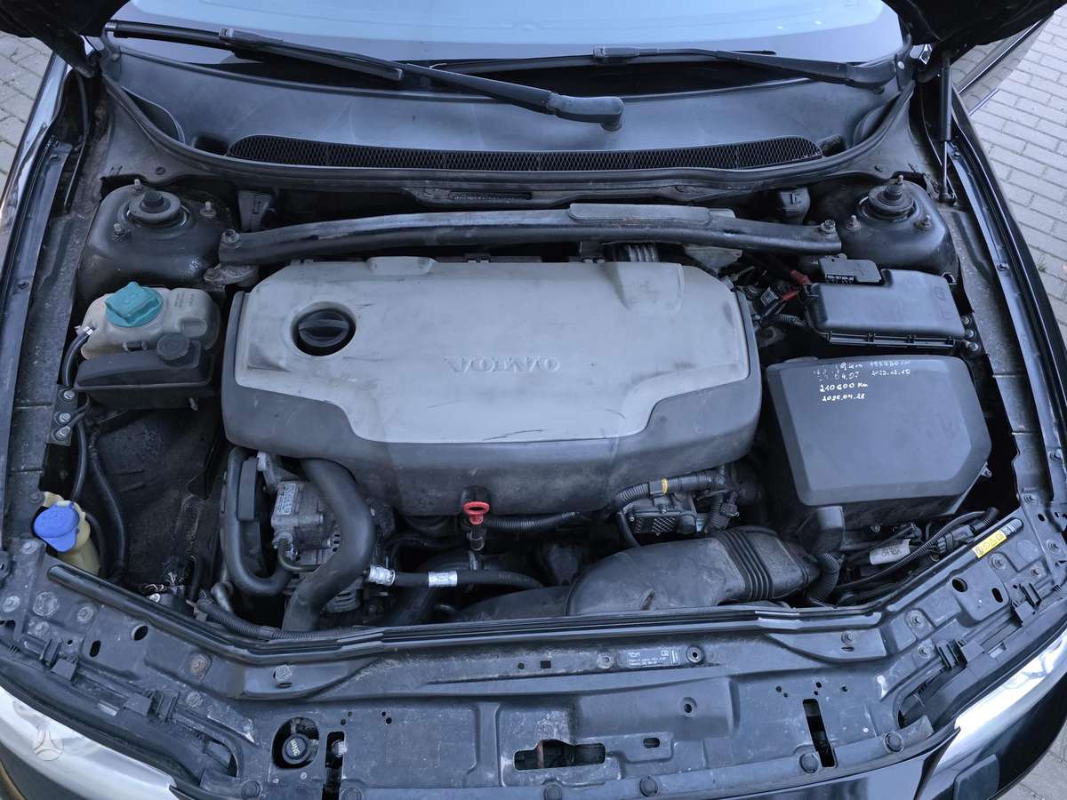 Volvo S60, 2.4 l., Седан