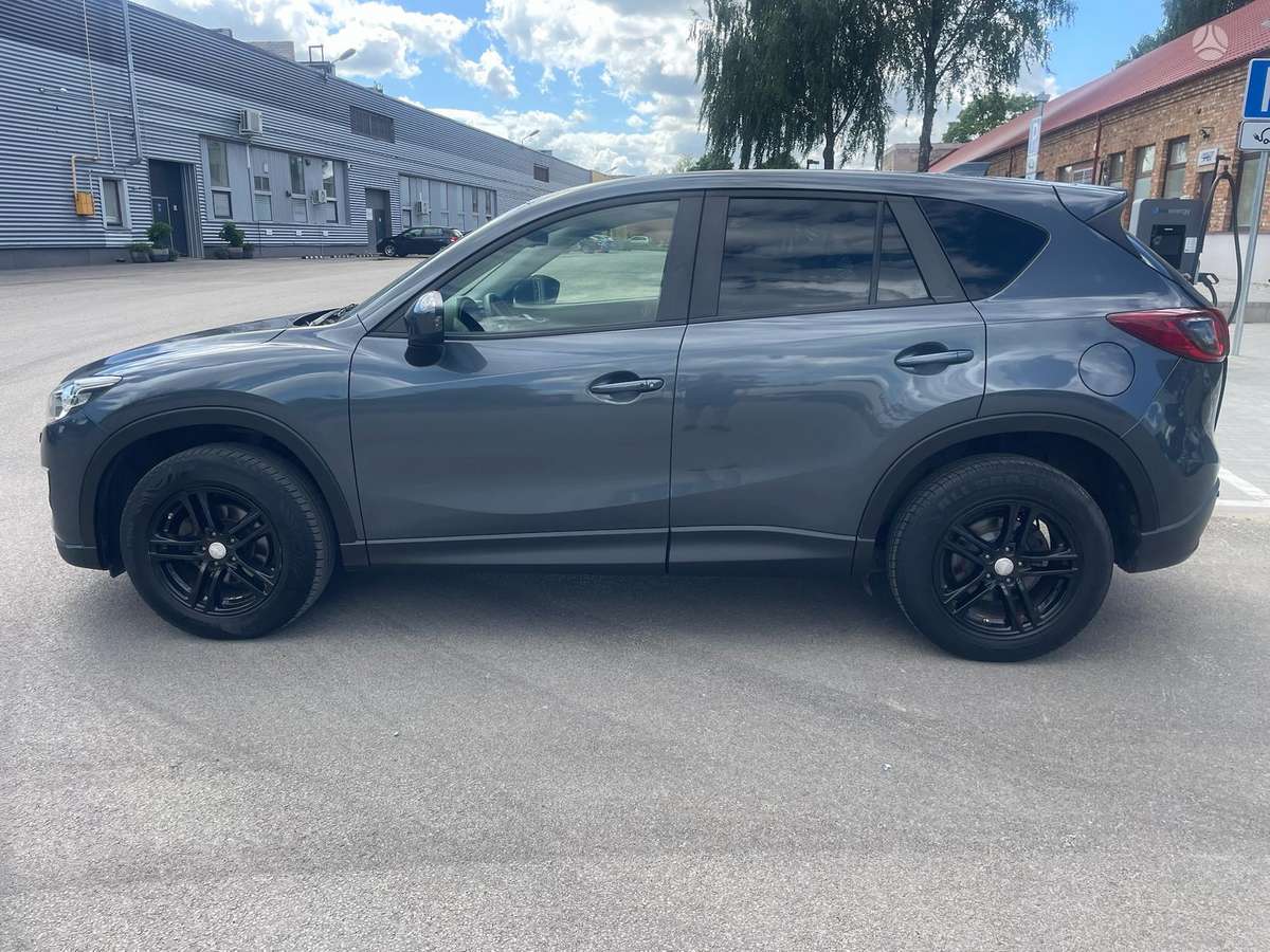 Mazda CX-5, 2.2 l., off-road / crossover