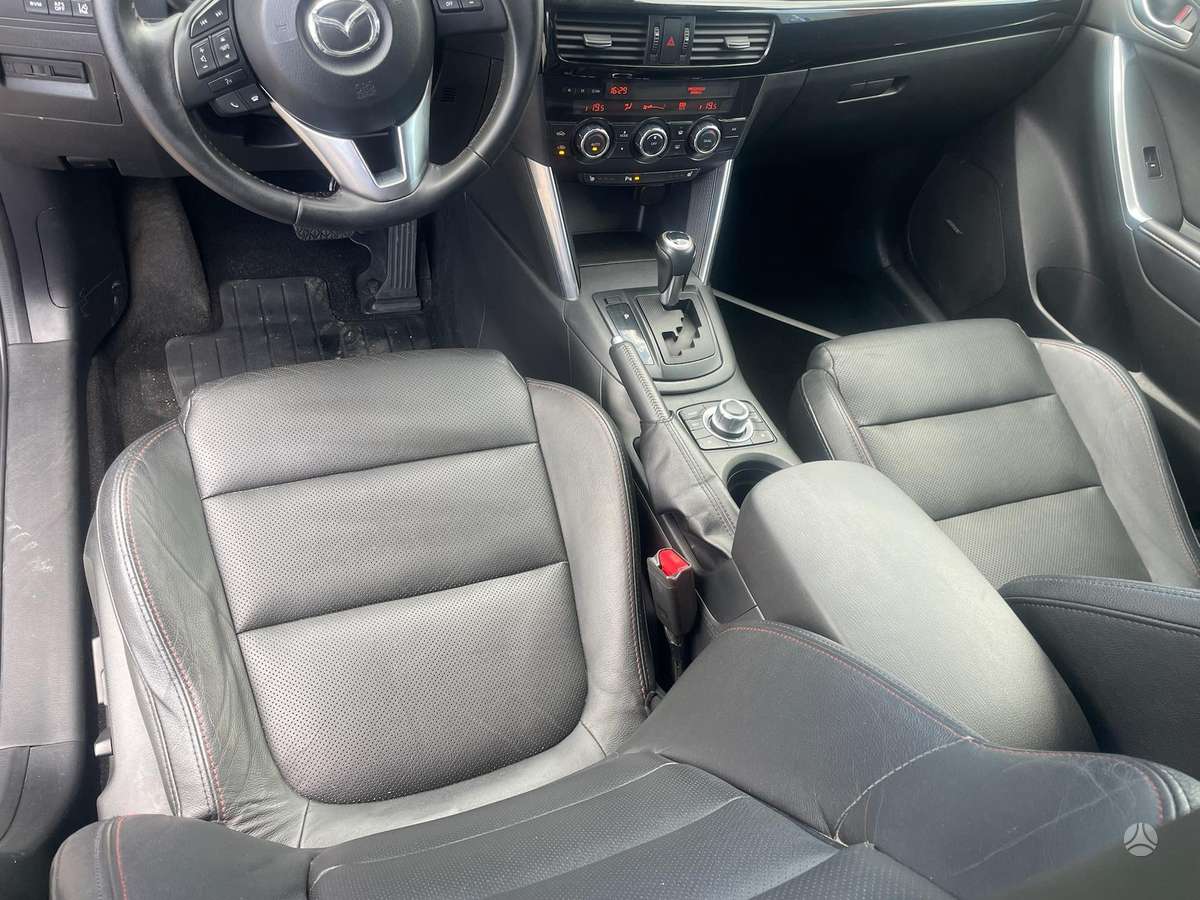 Mazda CX-5, 2.2 l., off-road / crossover