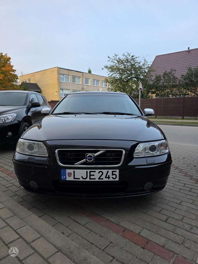 Volvo S60, 2.4 l., Седан