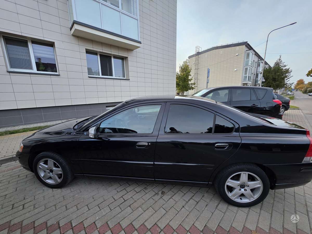 Volvo S60, 2.4 l., Седан
