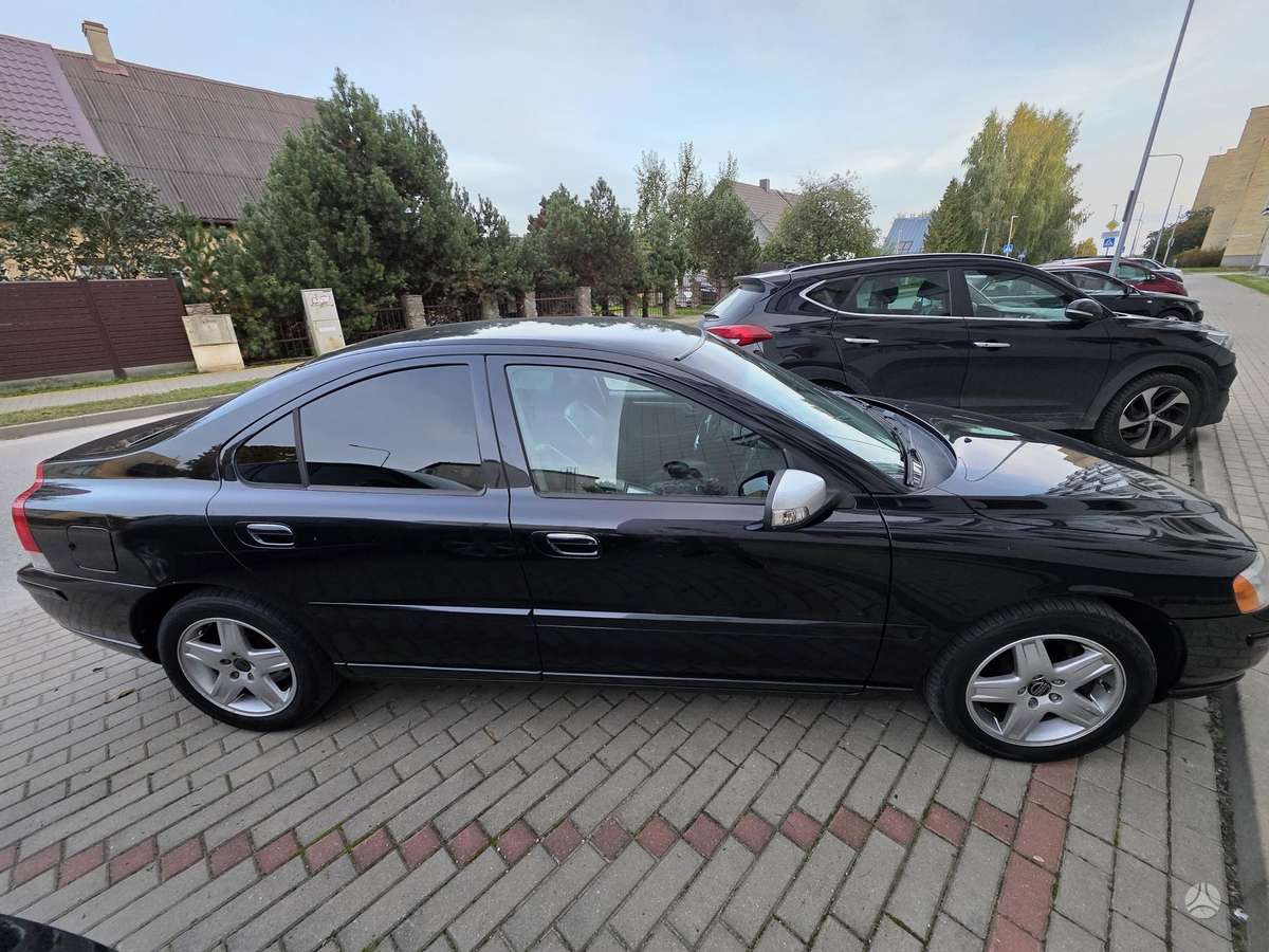 Volvo S60, 2.4 l., Седан