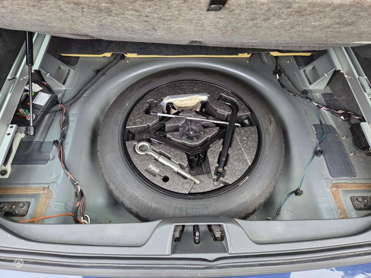 Volvo V70, 2.0 l., Универсал