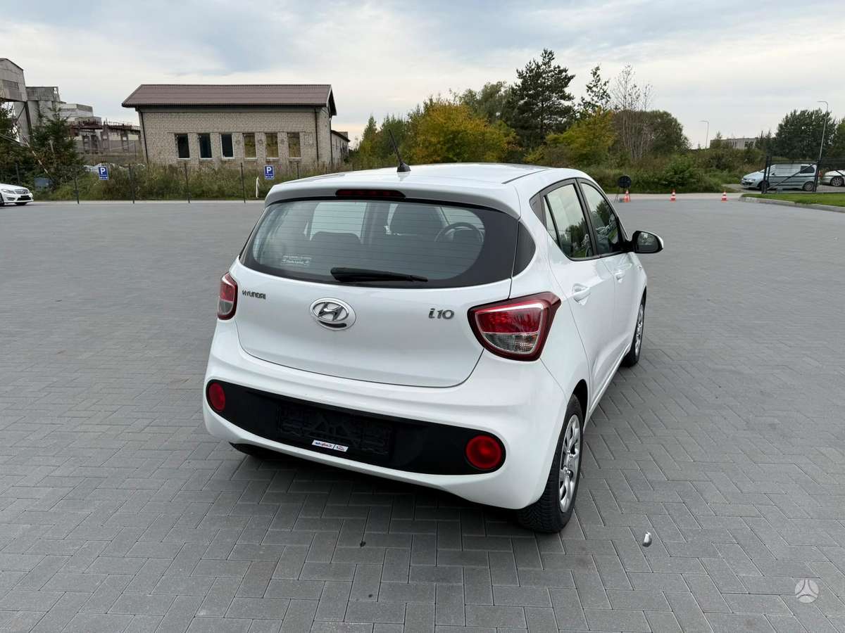 Hyundai i10, 1.2 l., hatchback