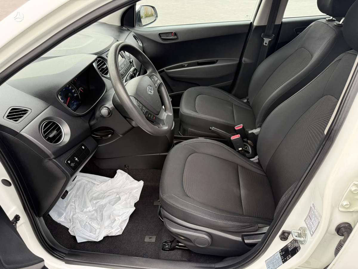 Hyundai i10, 1.2 l., hatchback