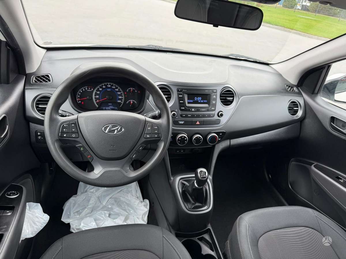 Hyundai i10, 1.2 l., hatchback