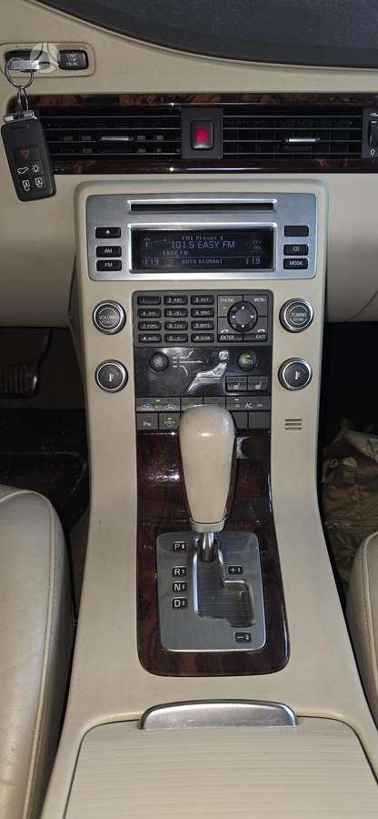 Volvo V70, 2.4 l., Седан