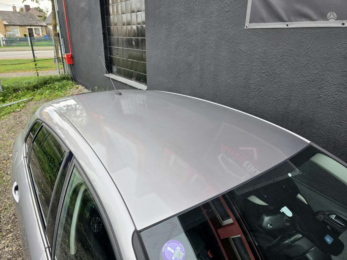 Citroen C4, 1.2 l., hatchback