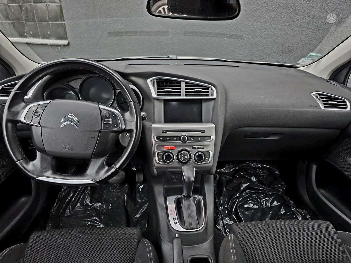 Citroen C4, 1.2 l., Хэтчбек