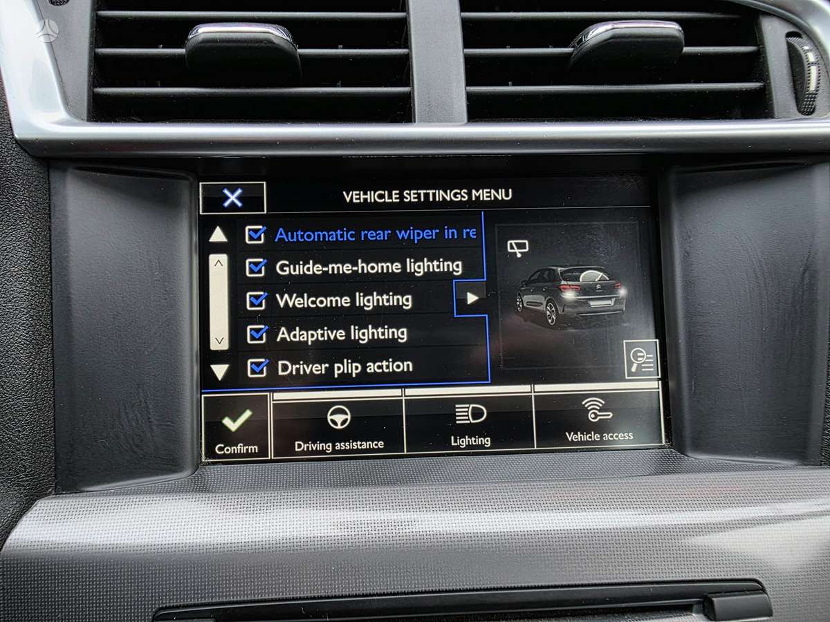 Citroen C4, 1.2 l., hatchback