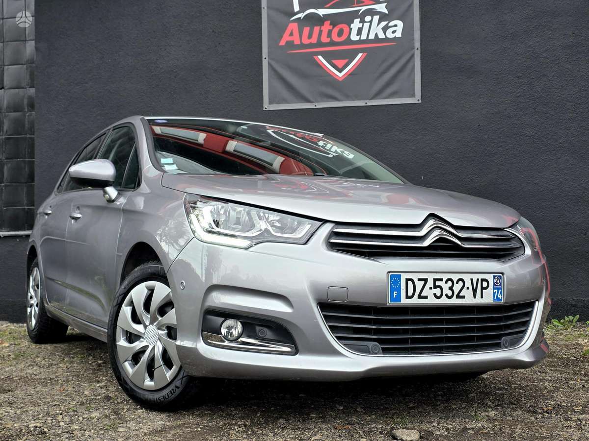 Citroen C4, 1.2 l., hatchback