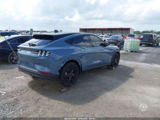Ford Mustang Mach-E, off-road / crossover