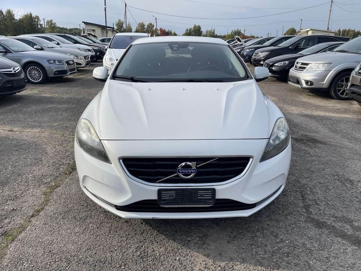 Volvo V40, 1.6 l., Хэтчбек