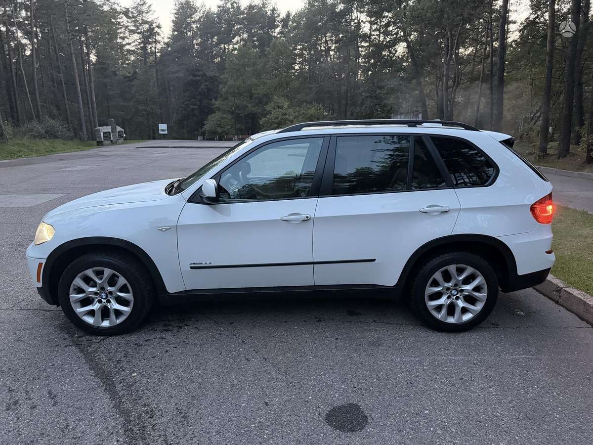BMW X5, 3.0 l., off-road / crossover