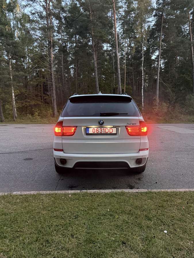 BMW X5, 3.0 l., off-road / crossover