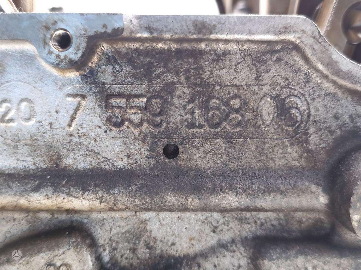 BMW 320, 7559168, variklio galvutė
