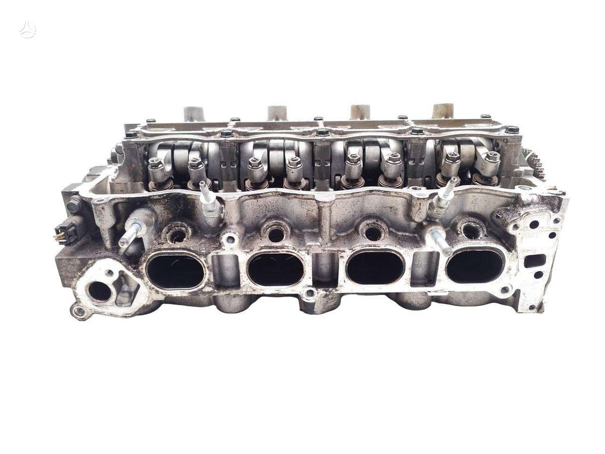 Honda CR-V cylinder head