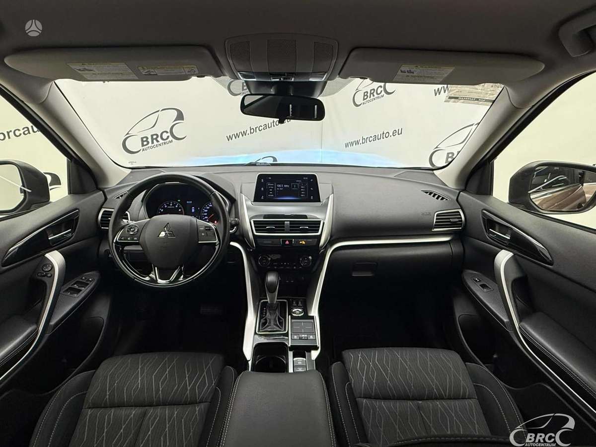 Mitsubishi Eclipse Cross, 1.5 l., off-road / crossover