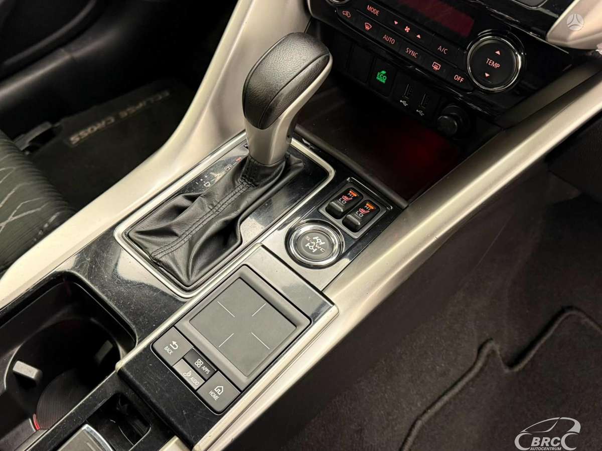 Mitsubishi Eclipse Cross, 1.5 l., off-road / crossover