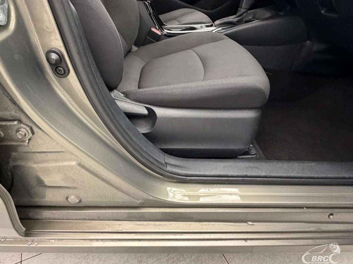 Toyota Corolla, 1.6 l., Седан